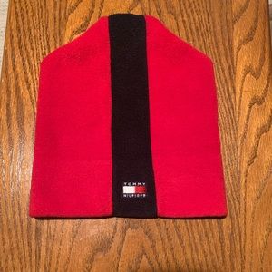 Tommy Hilfiger hat